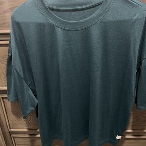 Vuori Women's Energy Tee - Moss Heather